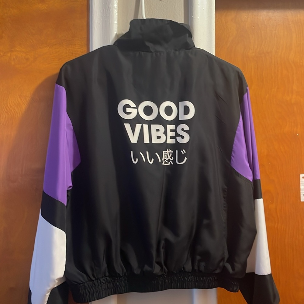 Pullover workout jacket
